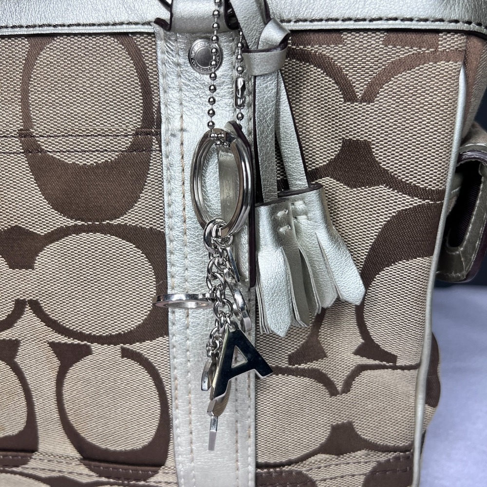 COACH Signature C Khaki White Gallery Tote Purse w/ Charms EUC - Picture 2 of 14